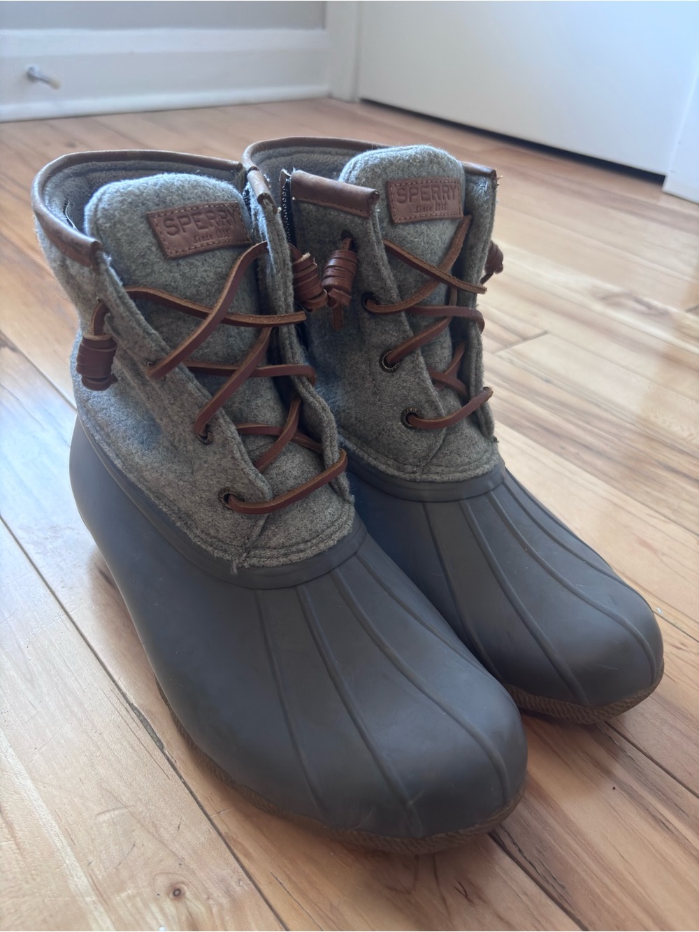 Sperry Womens Saltwater Wool Embossed Waterproof Duck Boots Gray Brown Size 7.5